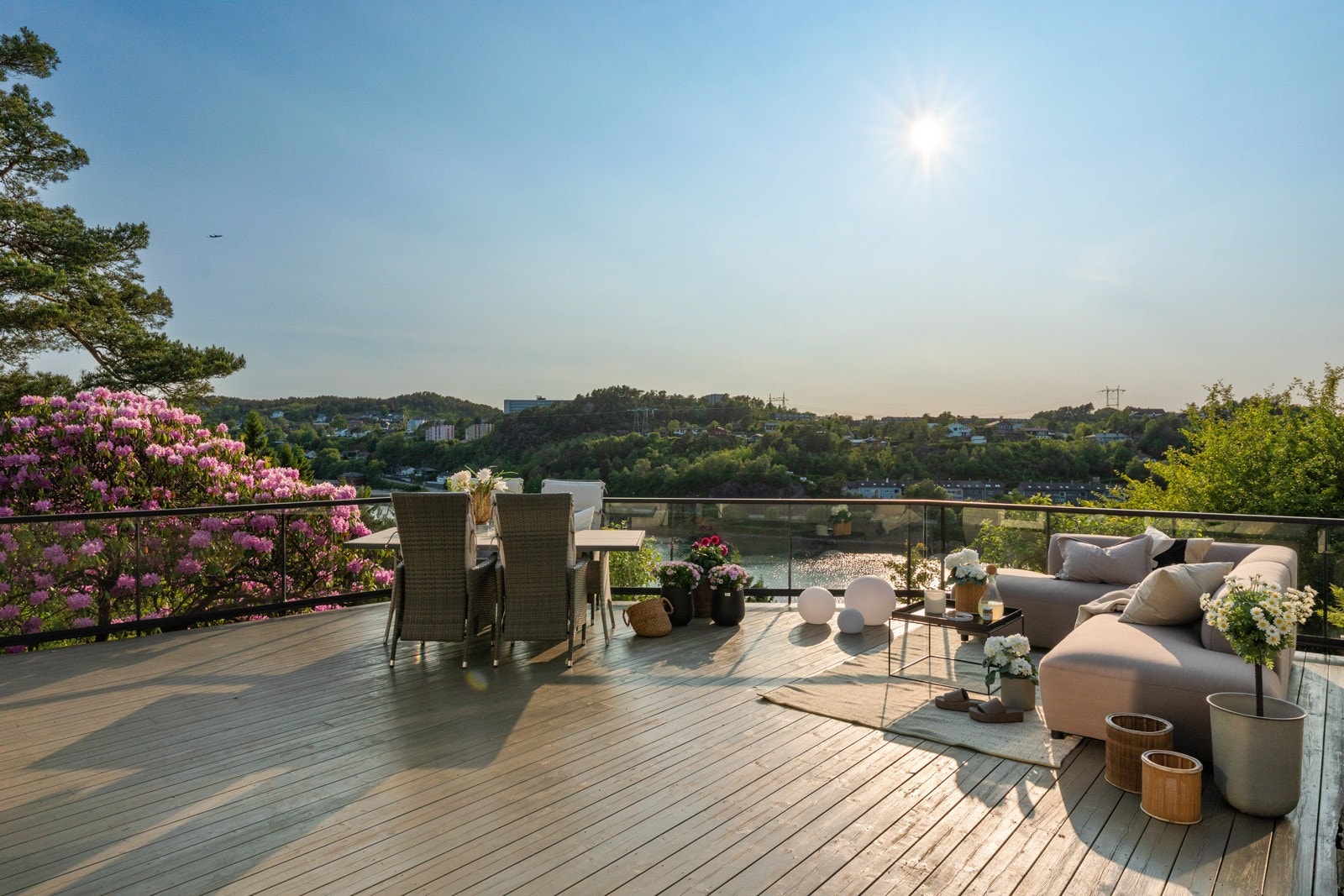 - Stor og solrik terrasse med spektakulær utsikt - Galleribilde