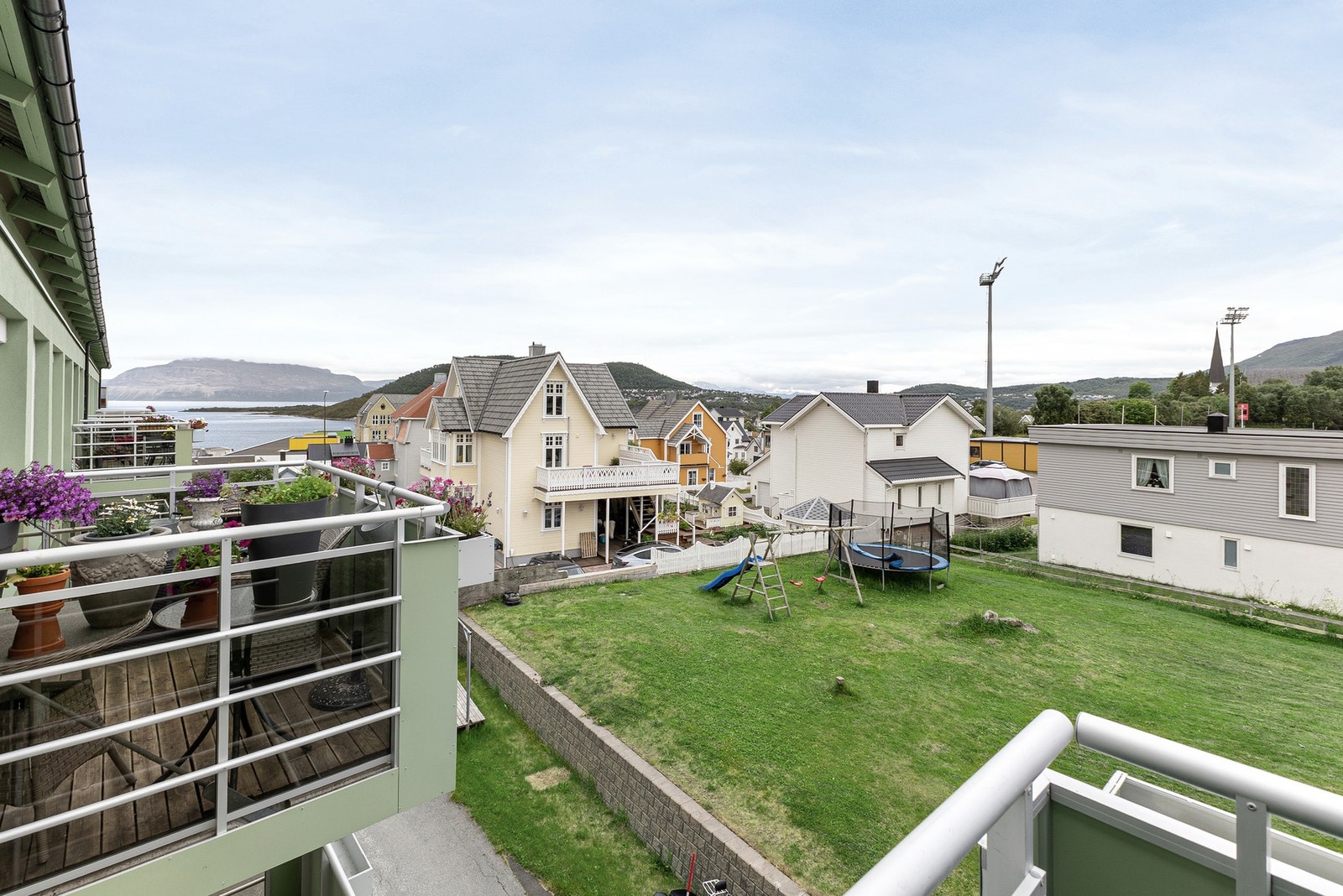 Utsikt og nydelig solgang Galleribilde