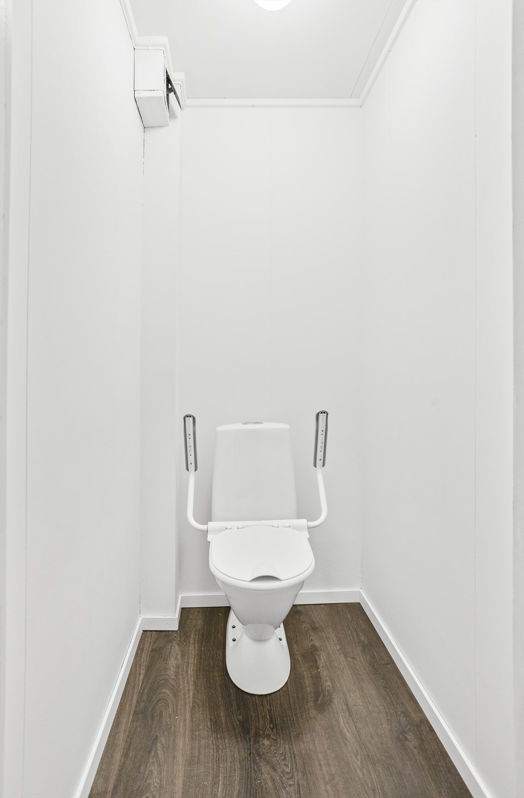 Toalettrom. Galleribilde