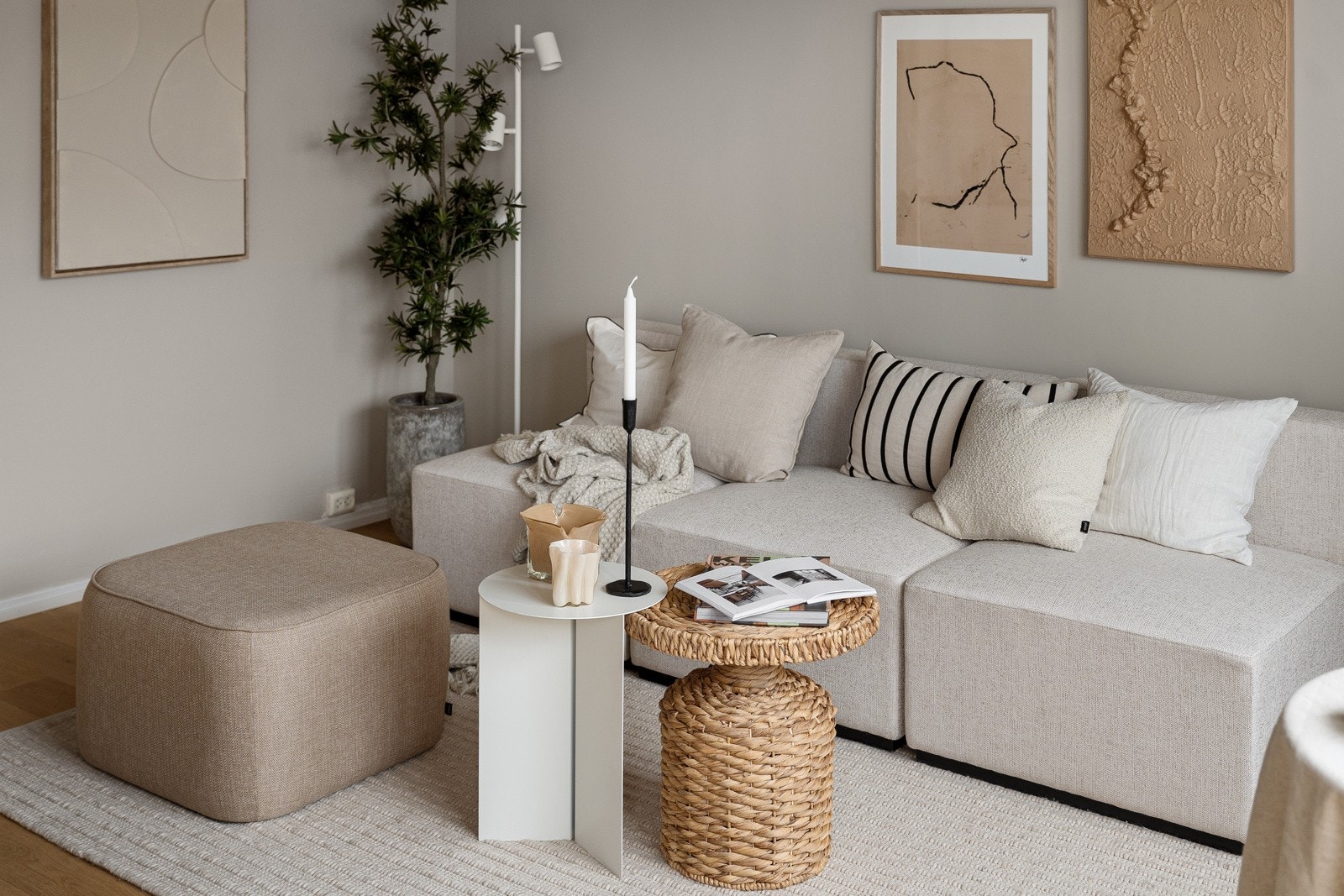 Her er det plass til en fin sofagruppe og mediemøblement. Galleribilde