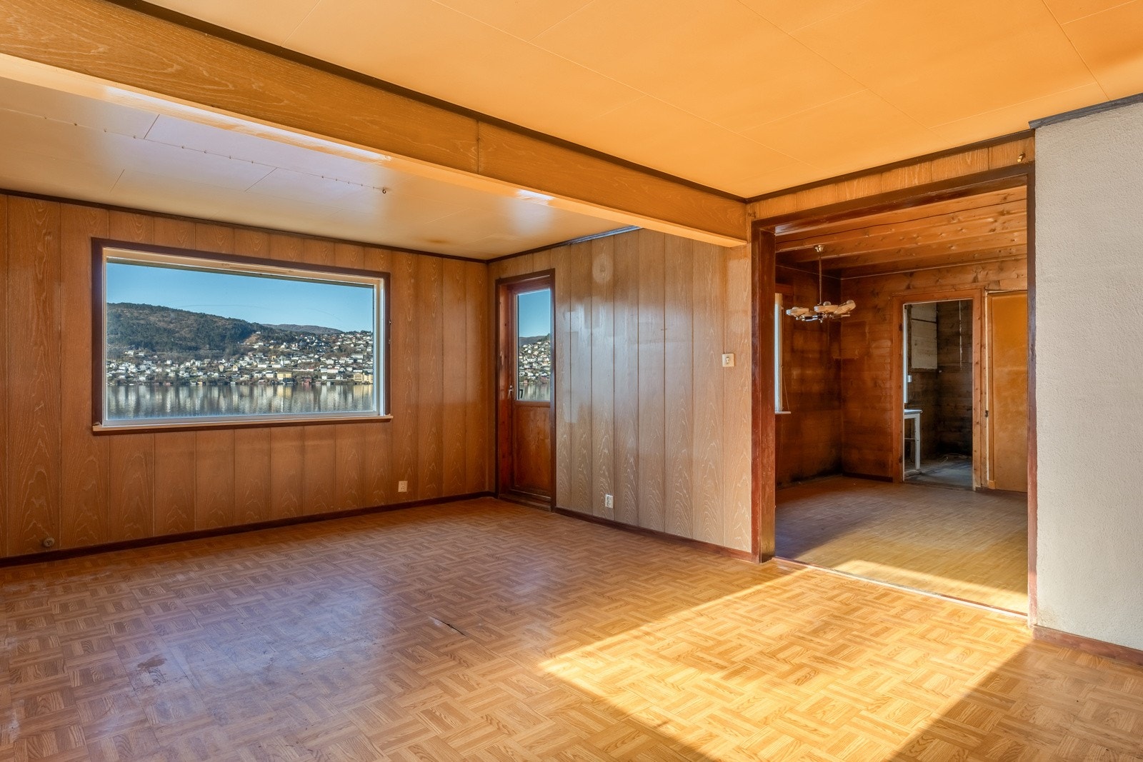 Stuen i påbygget fra 80-tallet Galleribilde