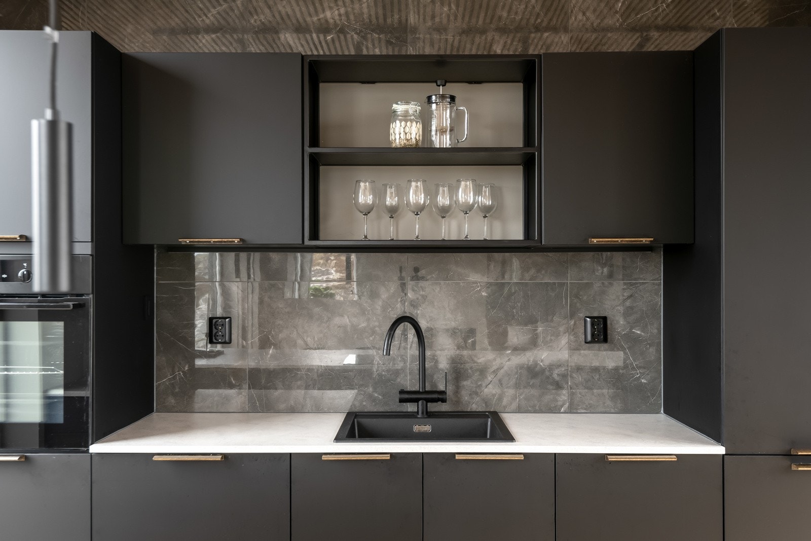 Nydelige detaljer og godt med lagringsplass Galleribilde