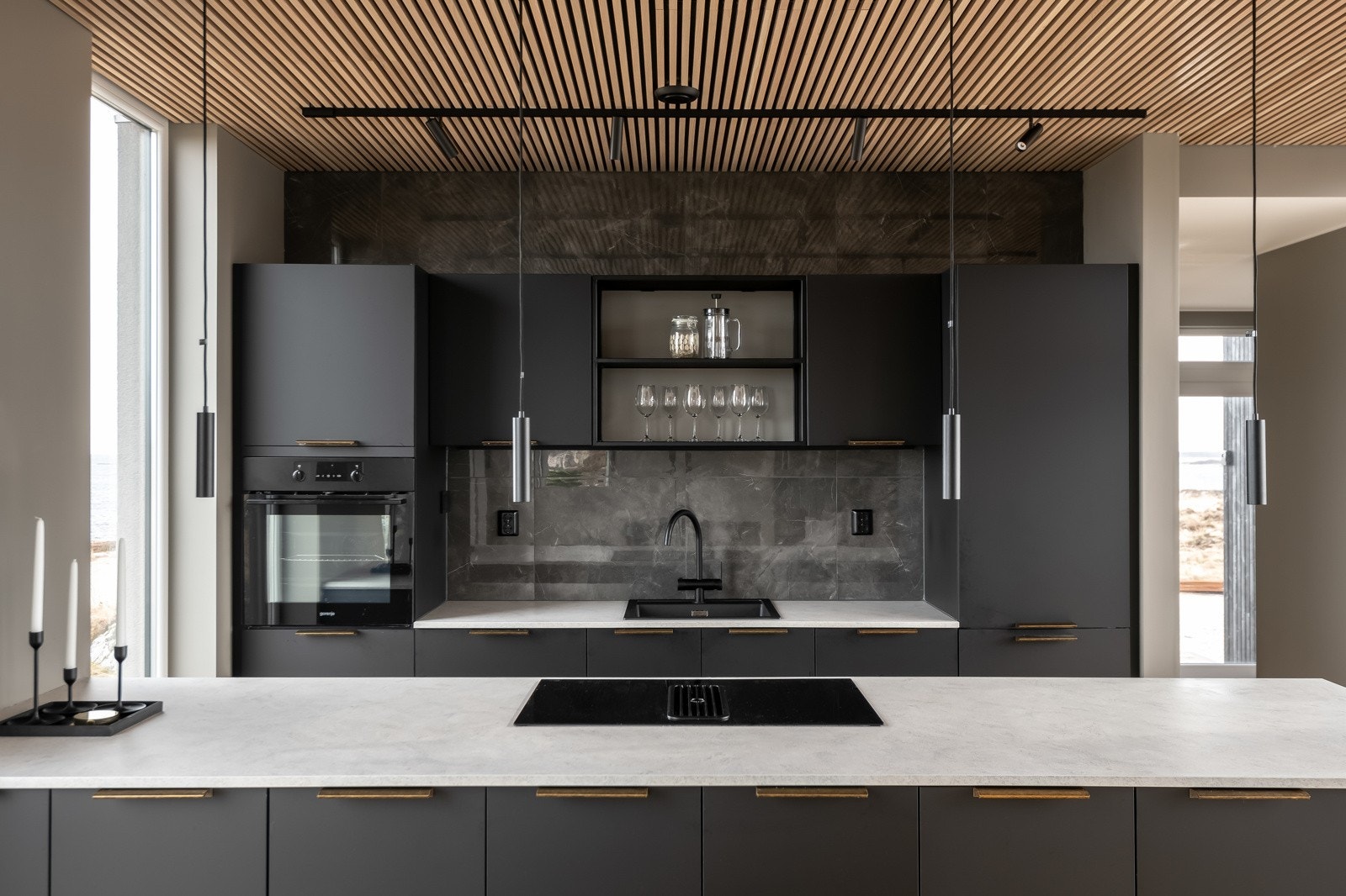 Meget lekkert og moderne kvalitetskjøkken levert fra KVIKK Galleribilde