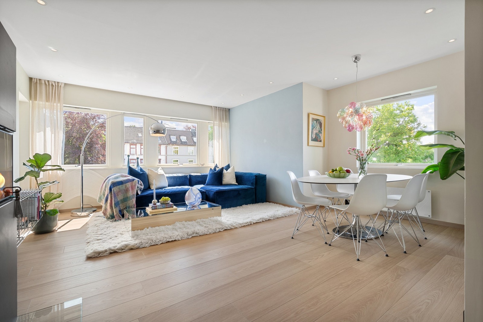 Leiligheten i 4.etasje har et bruksareal på 67 kvm, og er lett å innrede. Galleribilde