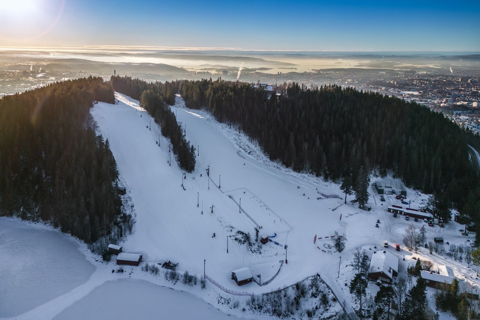 Grefsenkleiva med alpinanlegg er et populært utfartssted på vinterstid. Galleribilde