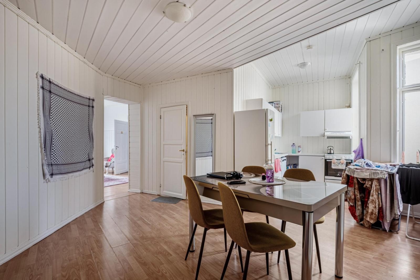 Kjøkken og spiseplass Galleribilde