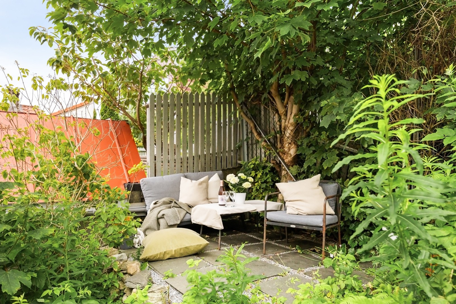 En koselig mindre felles bakgårdsplass - perfekt på deilige sommerdager! Galleribilde