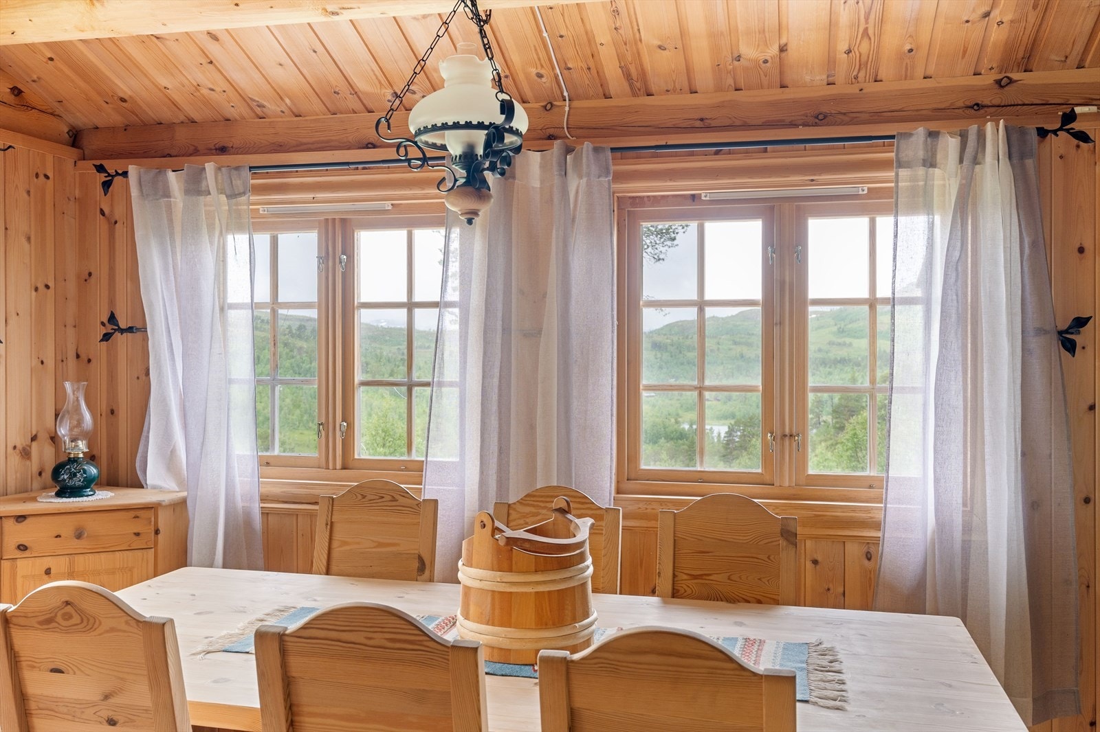 Flott utsikt fra stuen. Galleribilde