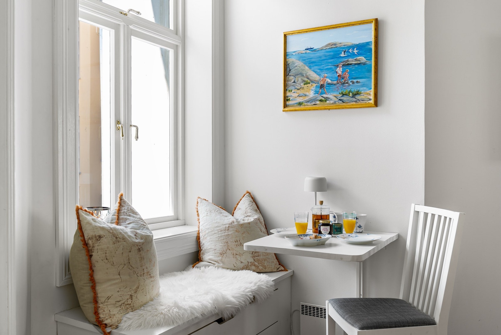 Her har du alle muligheter til å senke skuldrene. Ta en kopp kaffe og les avisen før du går igang med dagens gjøremål. Galleribilde