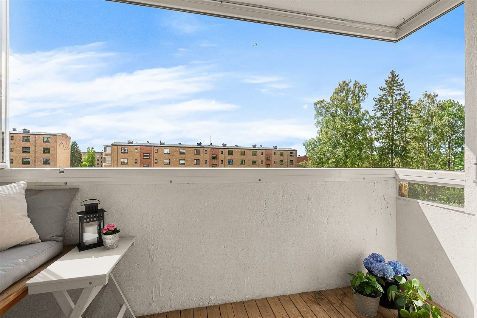 Dette er en lys og luftig 2-roms med gode arealeffektive løsninger og en god balkong. Galleribilde