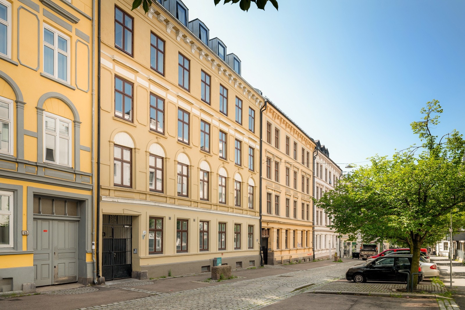 Her bor du med nærhet til alt Tøyen har å by på med bl.a. kollektivforbindelser, parker, butikker og kafeer. Galleribilde