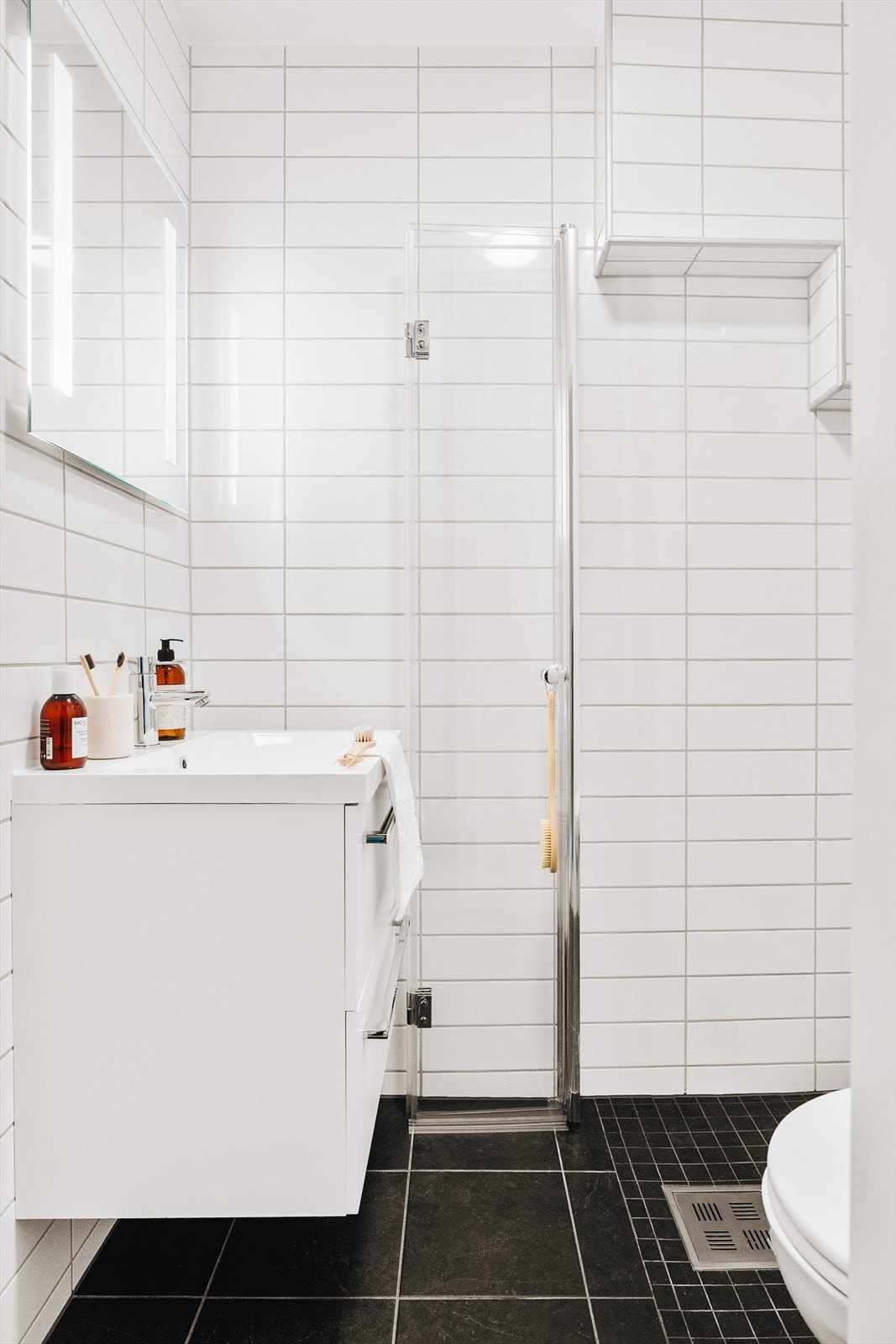 Hjemmelshaver informerer om at badet er fra 2017. Galleribilde