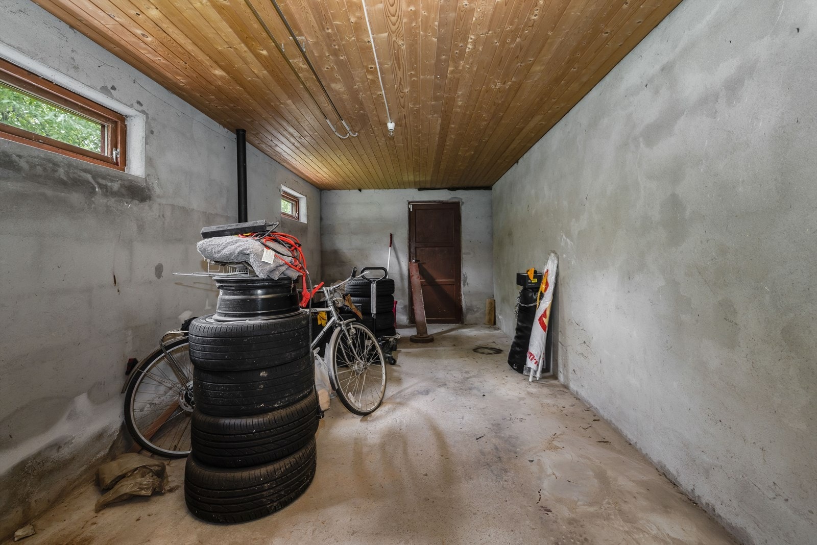 Fra det ene bodrommet er det egen utgang. Galleribilde