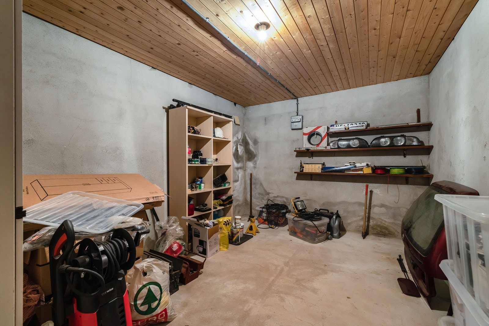 Etasjen har 3 bodrom på til sammen 34 kvm. Galleribilde