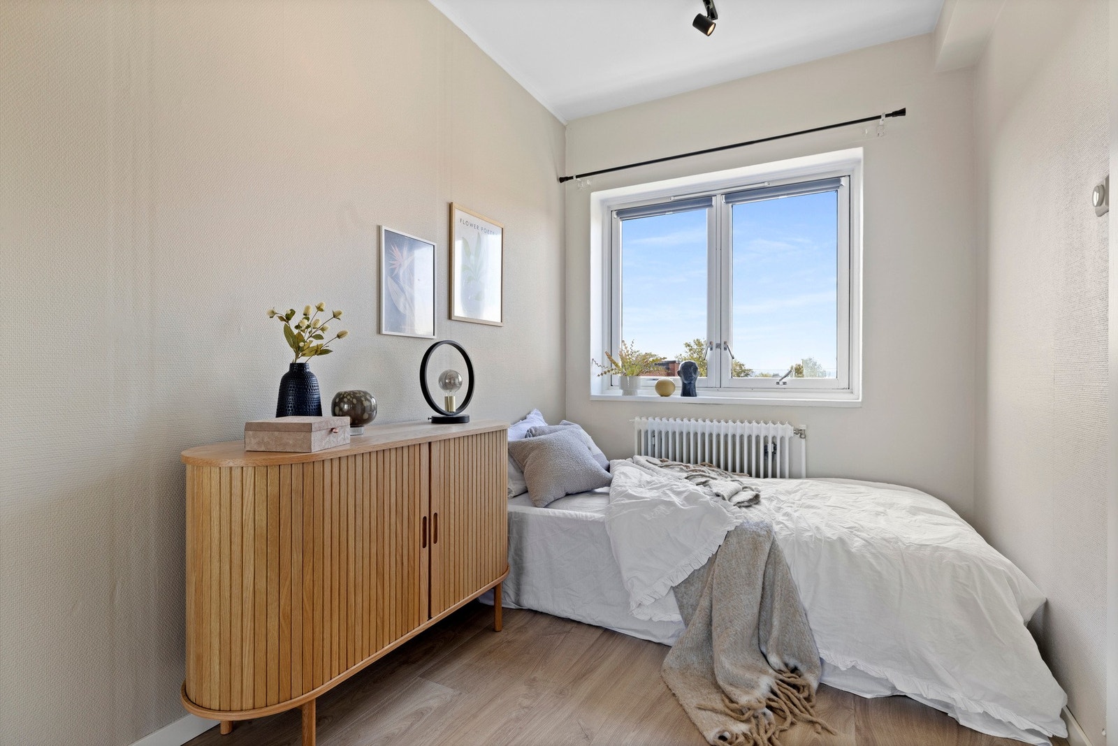 Soverom 2 er også av god størrelse. Galleribilde