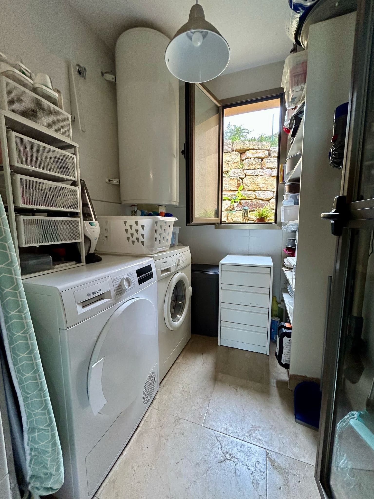 Vaskerom Galleribilde