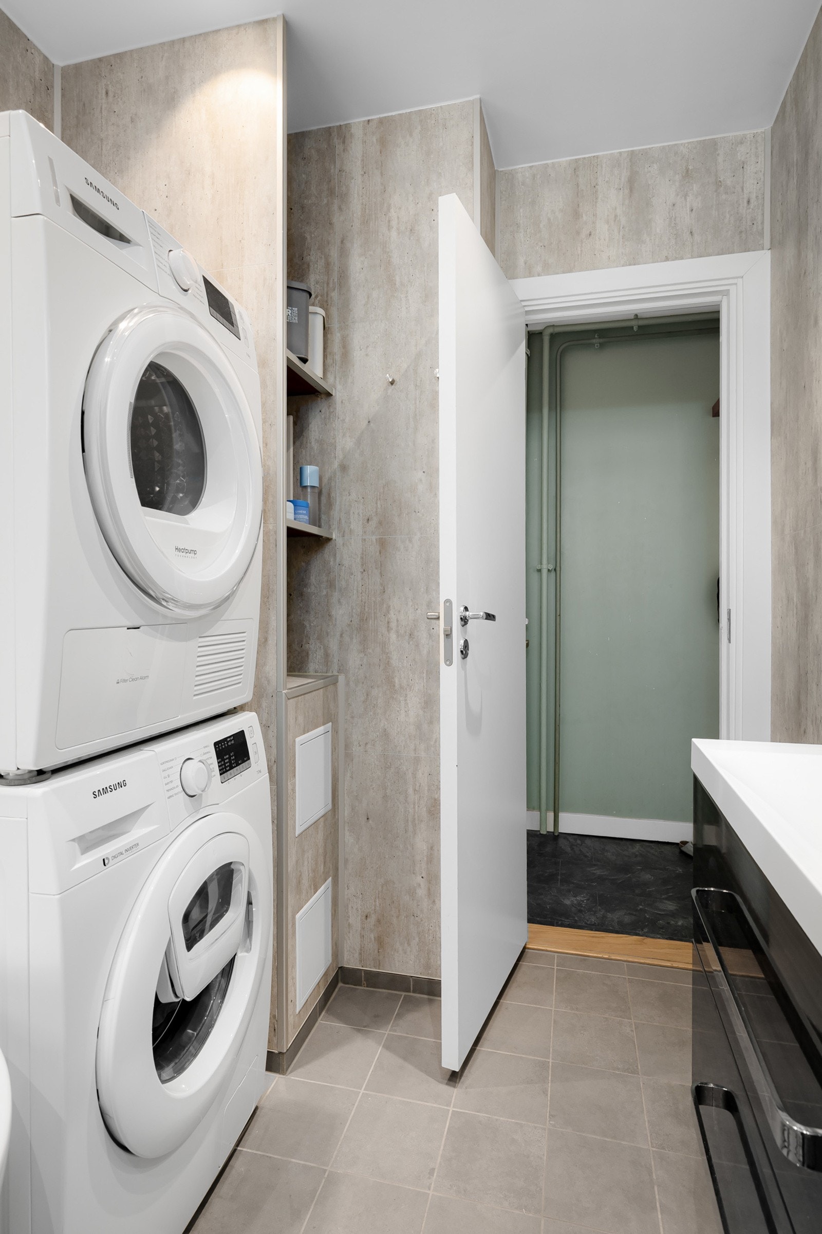 Det er opplegg for vaskemaskin og tørketrommel. Galleribilde