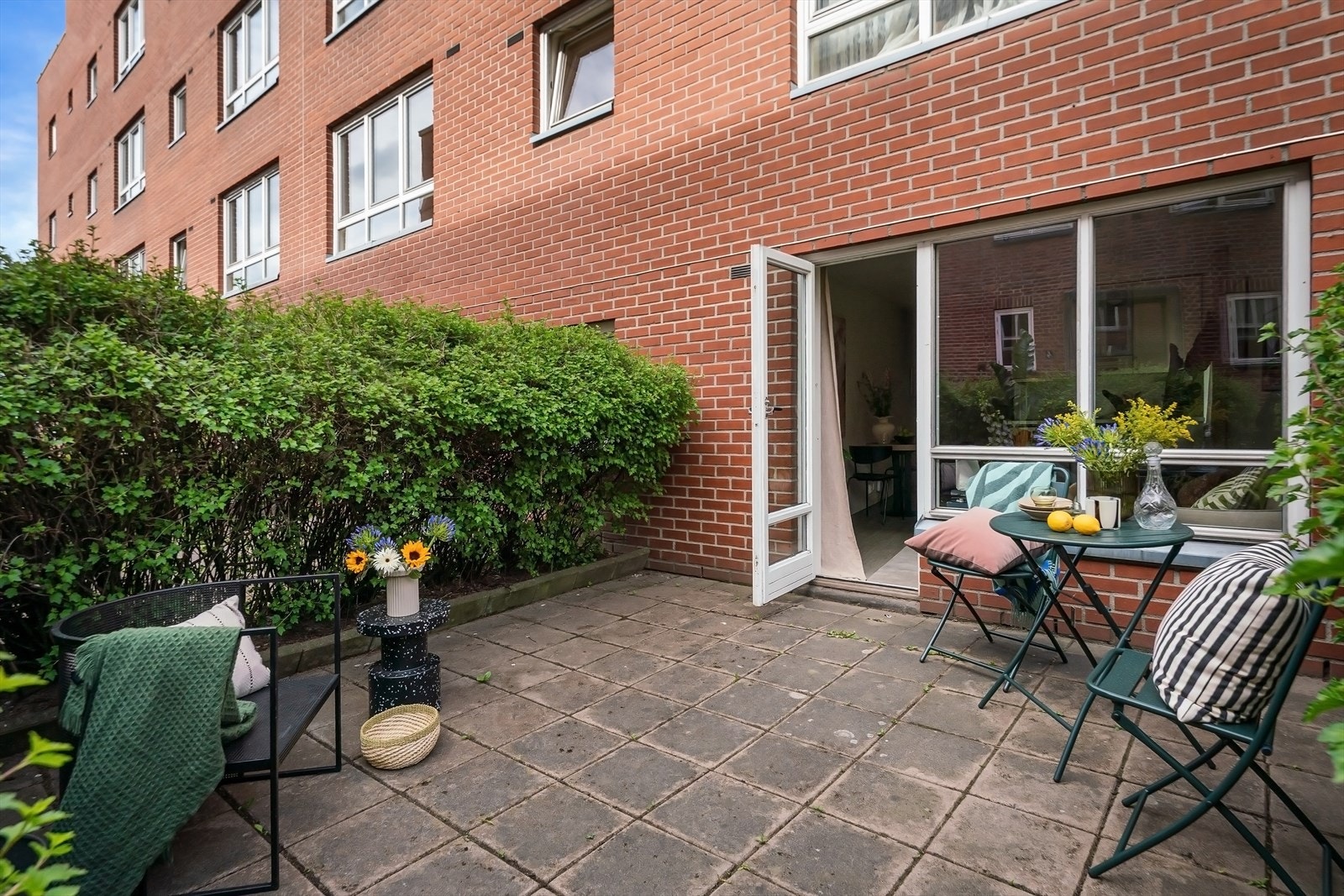 Andelsleilighet med sentral beliggenhet på Sinsen med egen markterrasse. Galleribilde