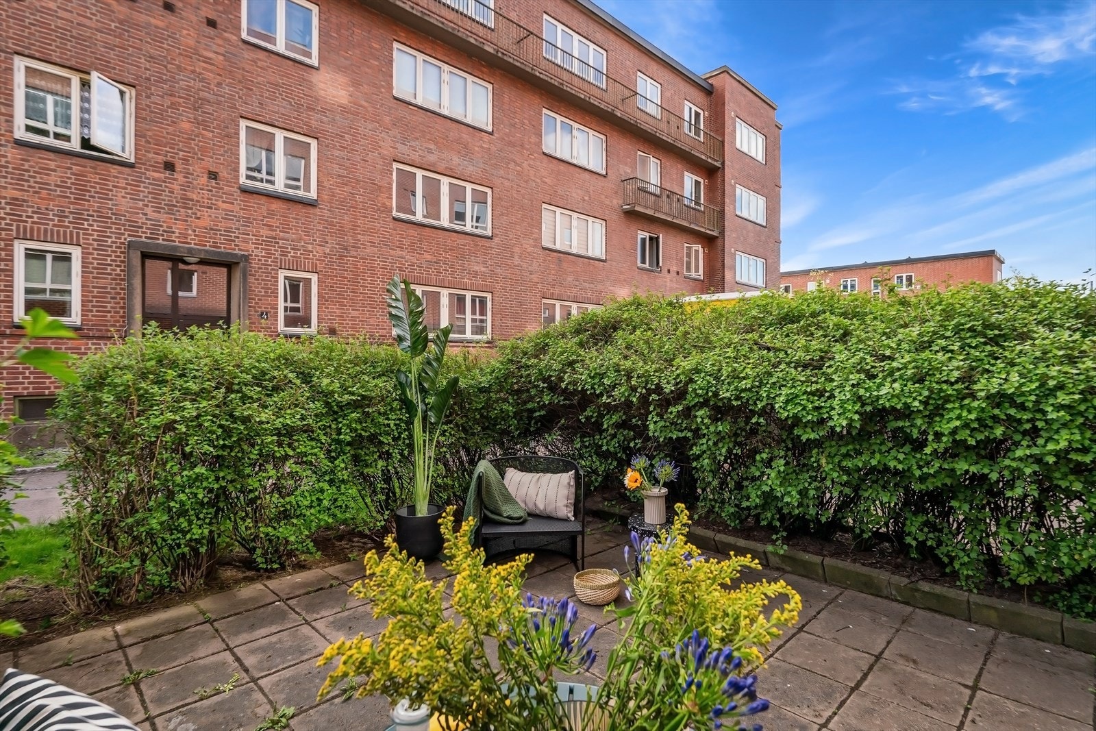 Terrasse. Galleribilde