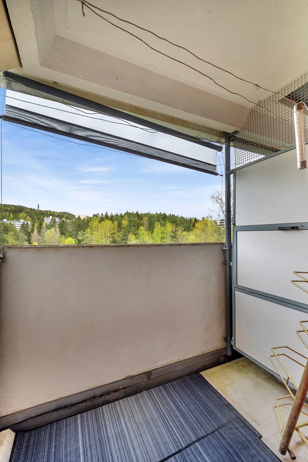 Her er også adkomst til leilighetens andre nordvendte luftebalkong på ca. 2,4 m². Galleribilde