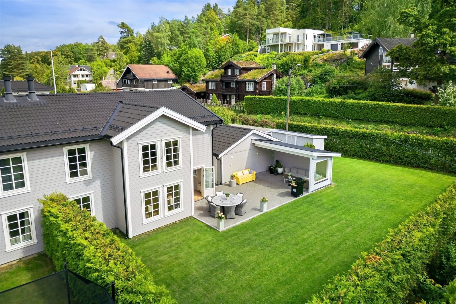 Flott beliggende i villaområde Galleribilde