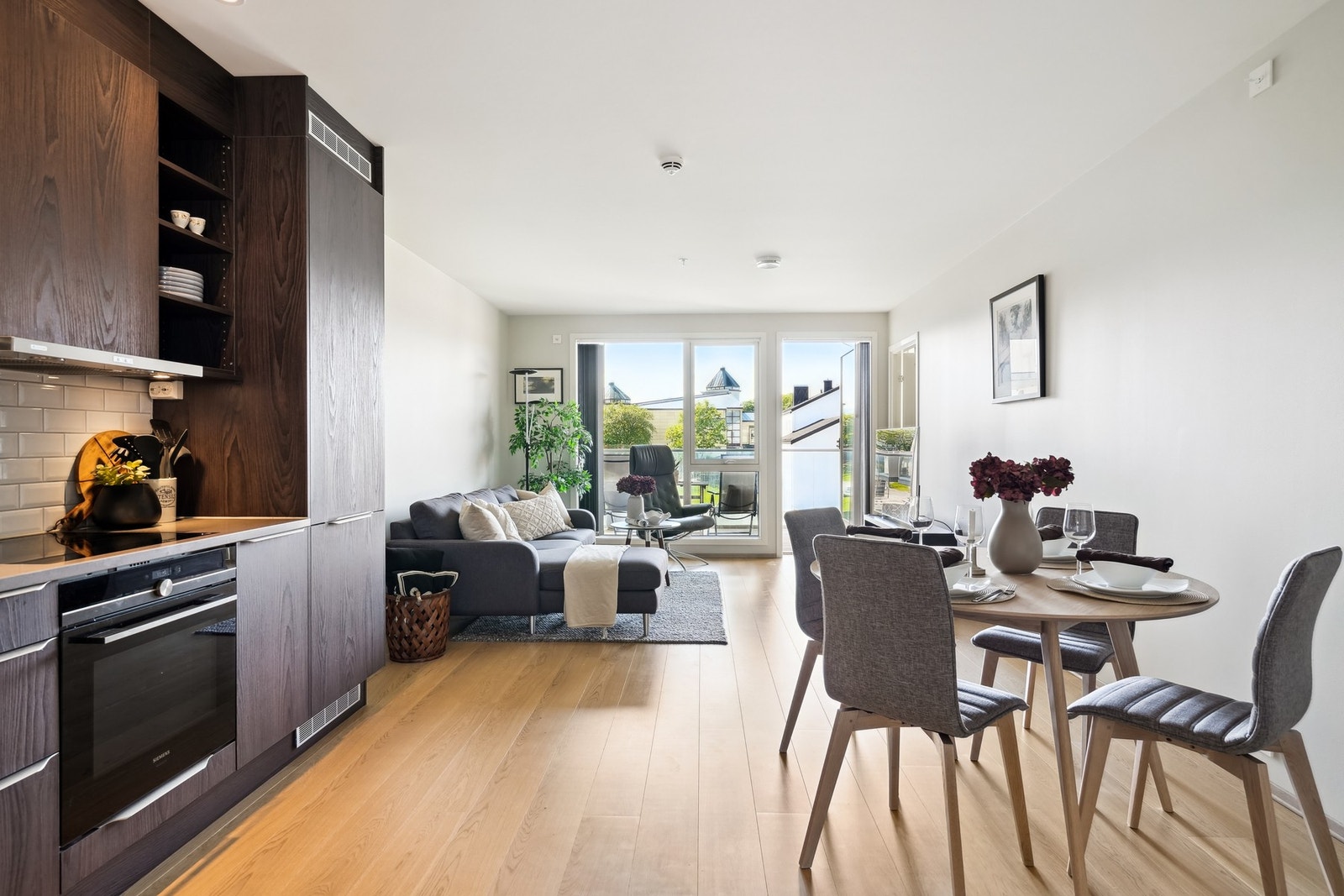 EIE presenterer denne flotte leiligheten v/ Breivikvegen 1B! Galleribilde