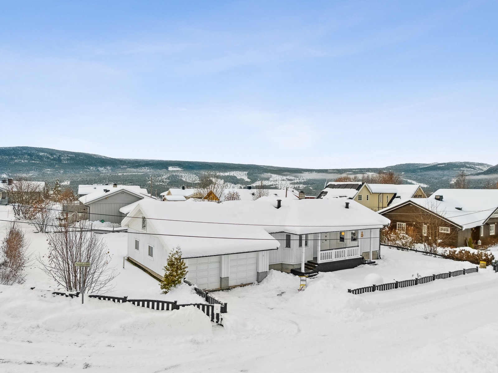 Parkering på egen tomt eller i dobbelgarasje Galleribilde
