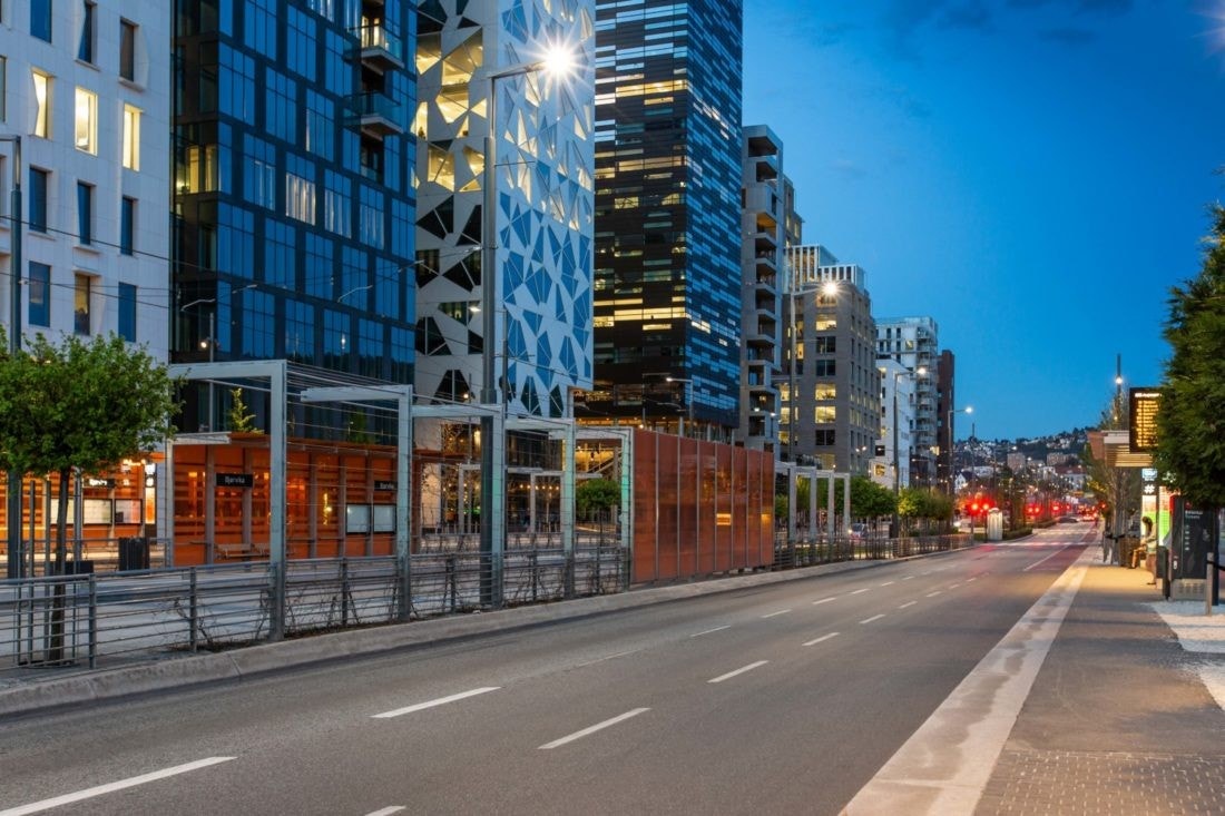 Umiddelbar nærhet til restauranter, kollektivtransport, shopping og kulturopplevelse. Galleribilde