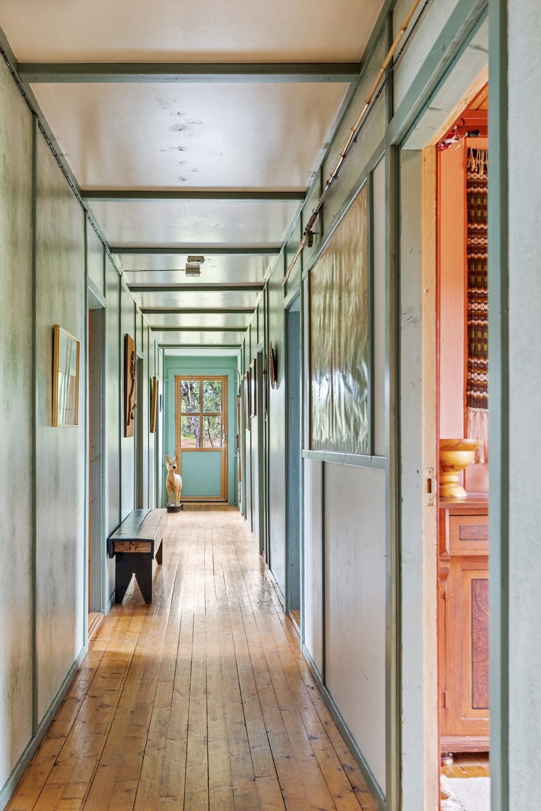 Soveromsgang i hovedhuset, 1. etasje. Galleribilde