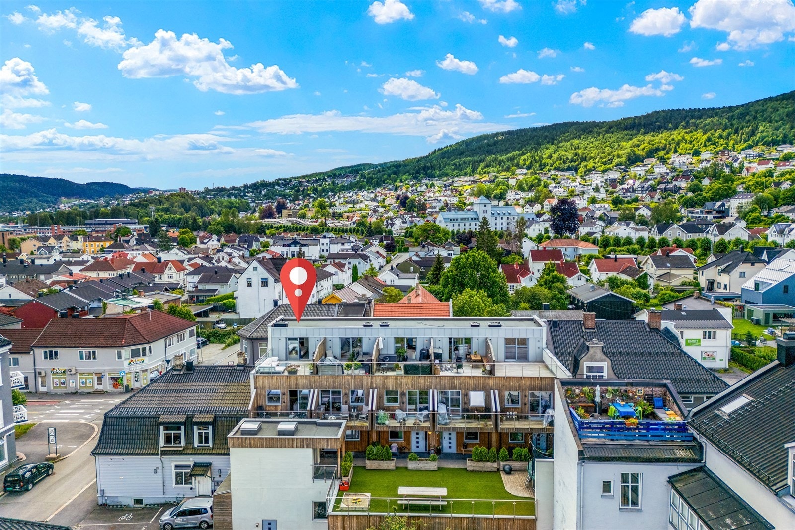 Sameiet har et hyggelig fellesareal med sittegrupper. Galleribilde