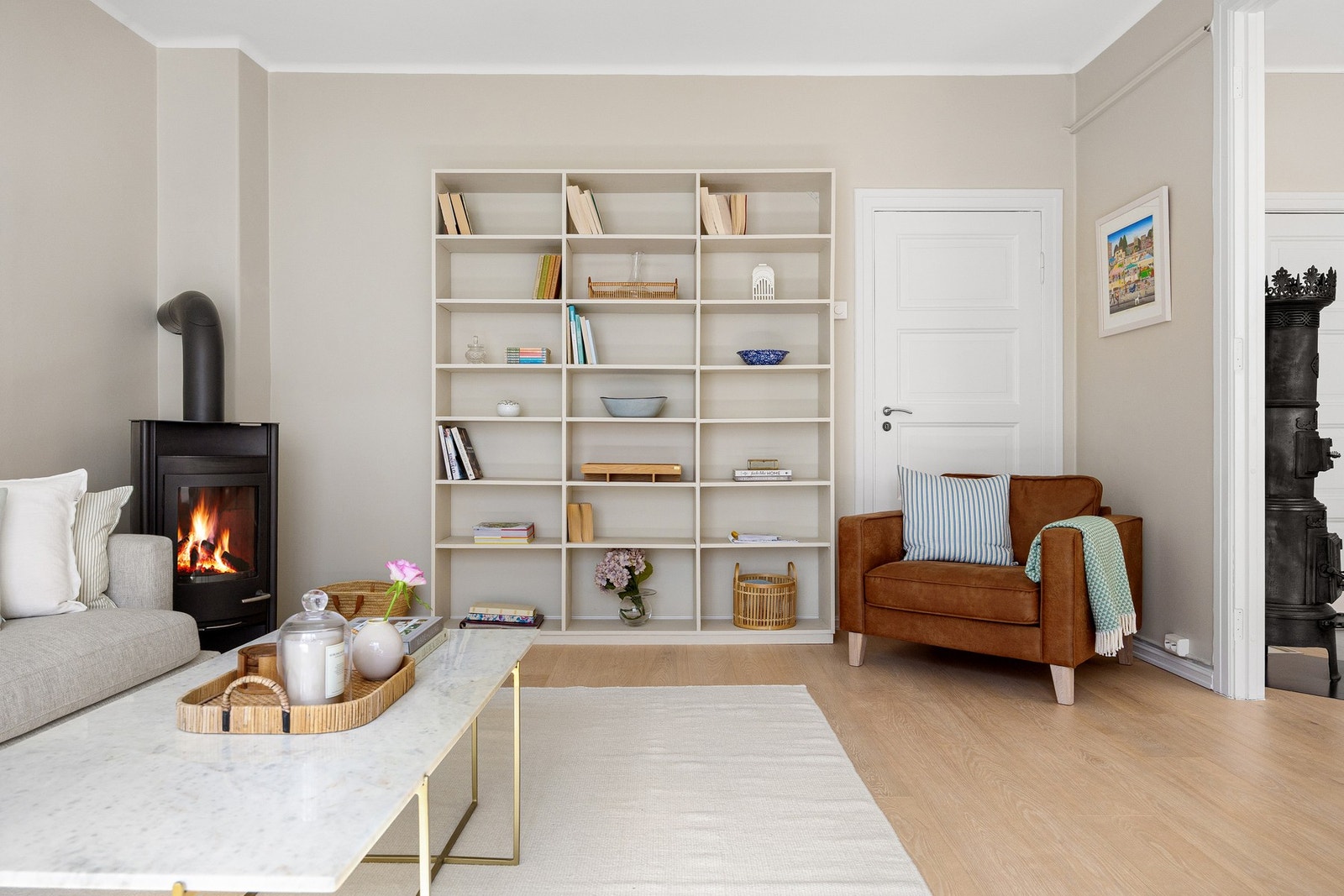 Store, gode rom og lyse, pene overflater. Galleribilde