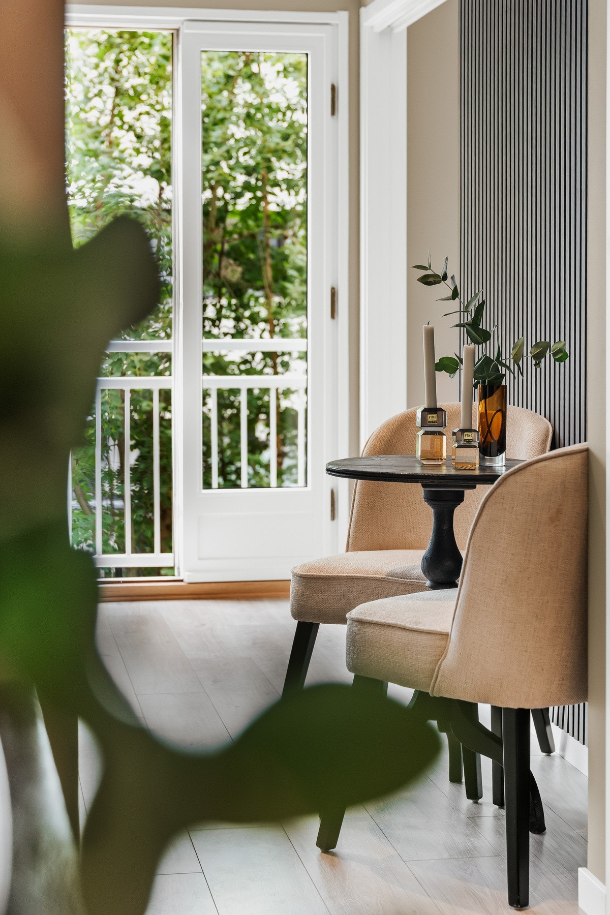 Ekstra mye lysinnslipp med fransk balkong og nydelig utsikt. Galleribilde