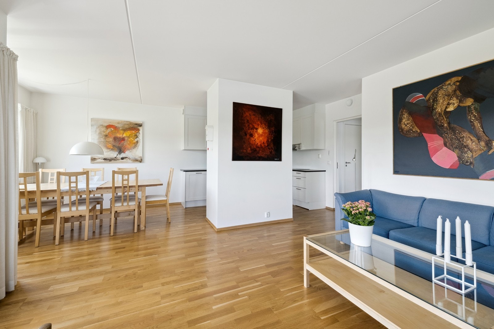 Varmtvann, fyring og internett inkludert Galleribilde