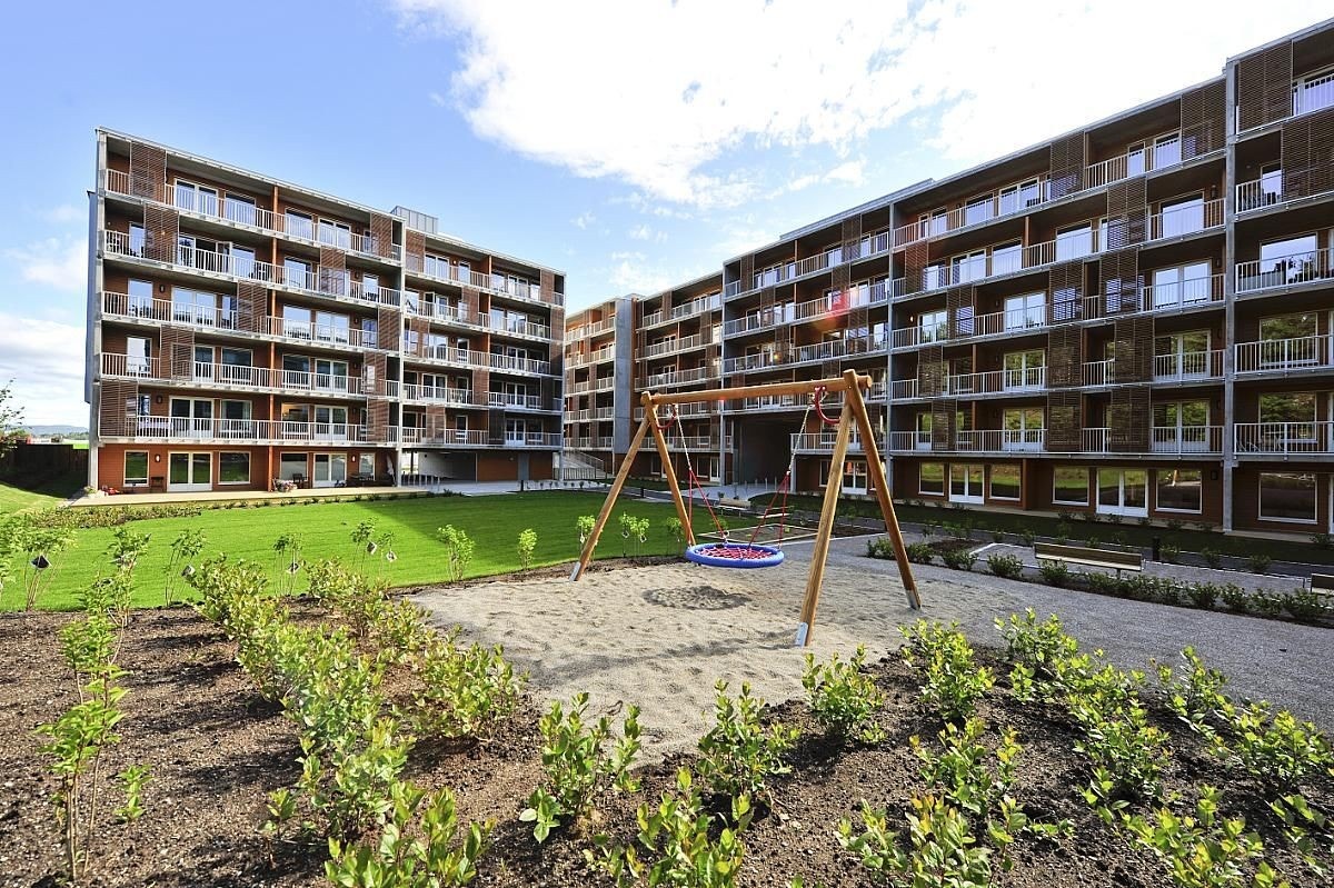 Bakgård Galleribilde
