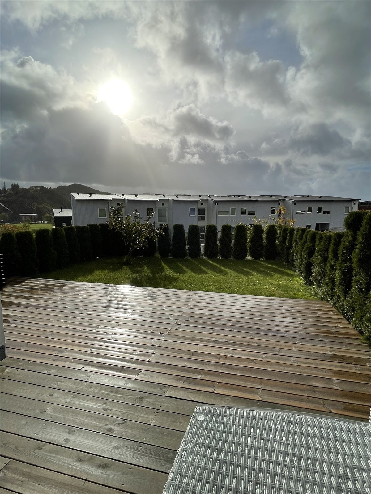 Stor uteplass Galleribilde