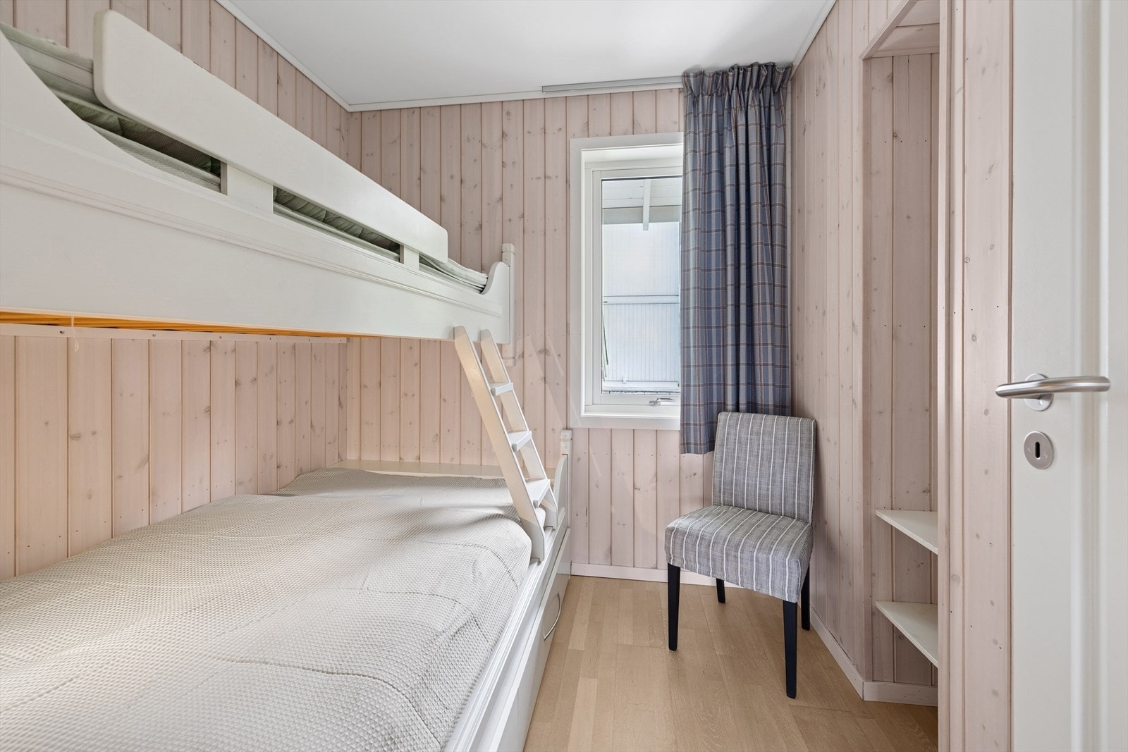 Soverom tre har samme fleksibilitet og kan også fungere som et gjesterom. Galleribilde