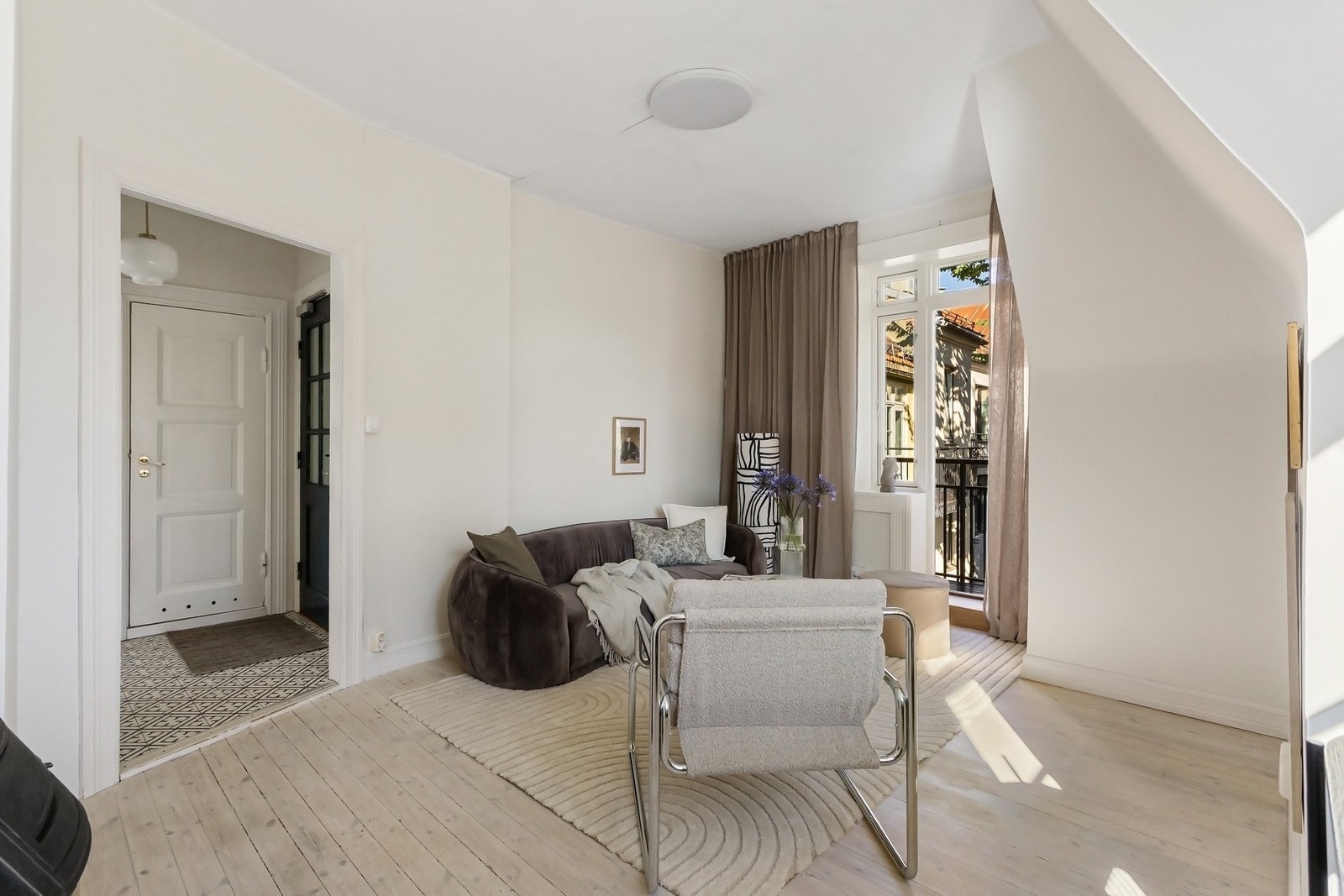 Plass til stor sofagruppe. Galleribilde