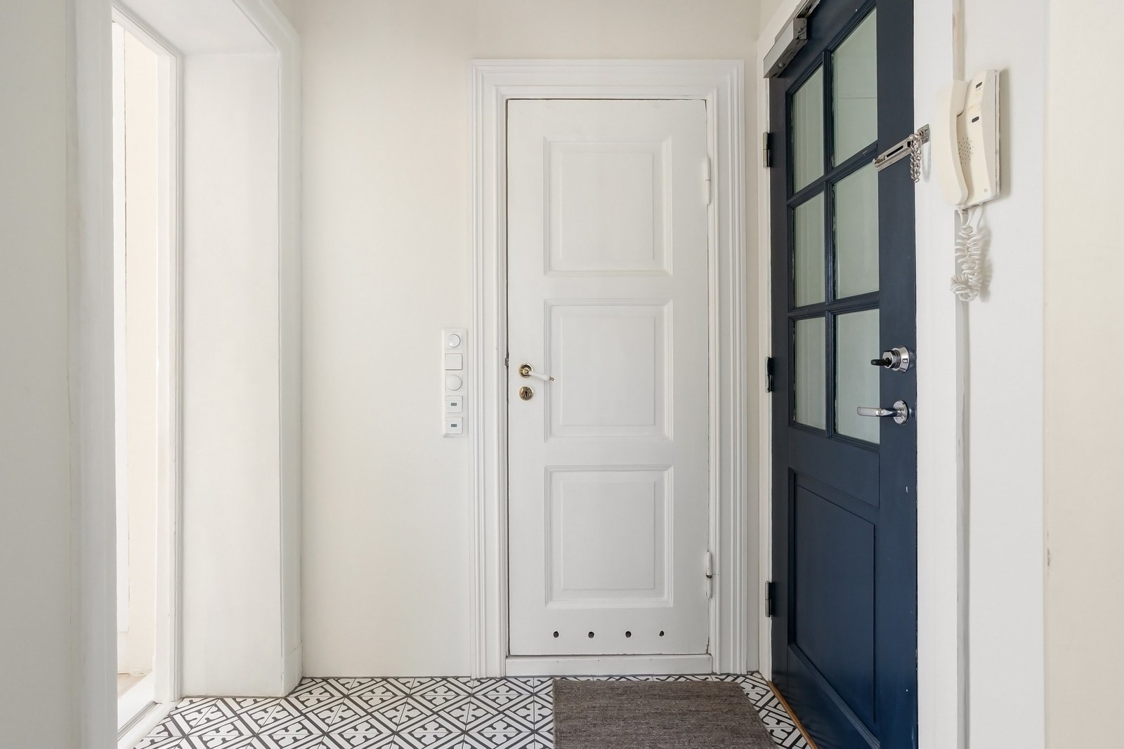 Nydelig inngangsparti med sjarme. Galleribilde