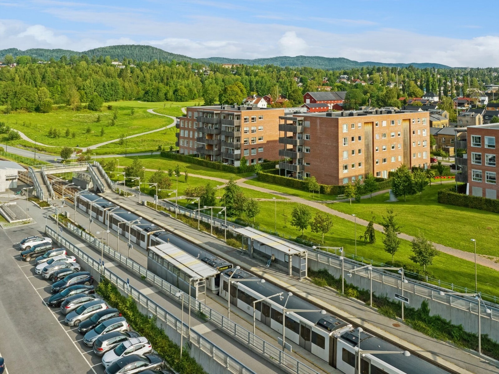 Gjønnes T-bane stasjon Galleribilde