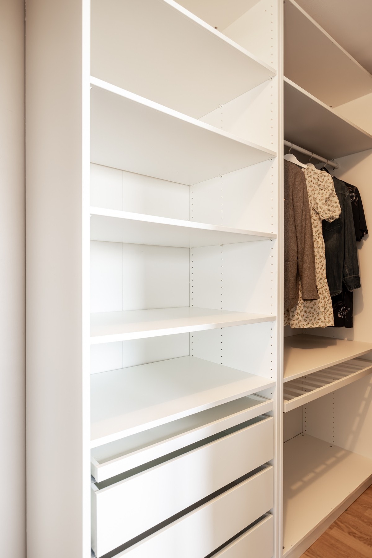 Her har du godt med oppbevaringsplass. Galleribilde