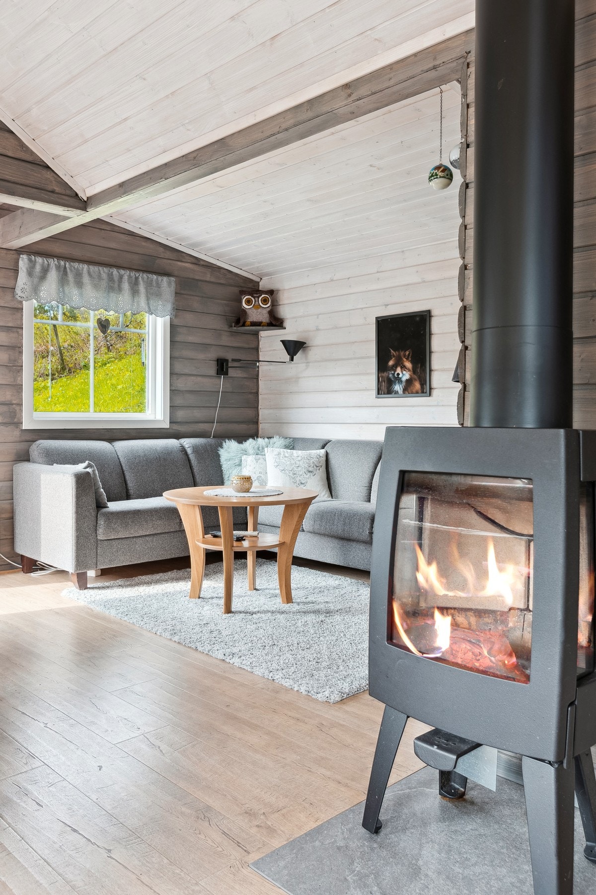Hytta har isolert stålpipe og vedovn - nytt i 2022 Galleribilde
