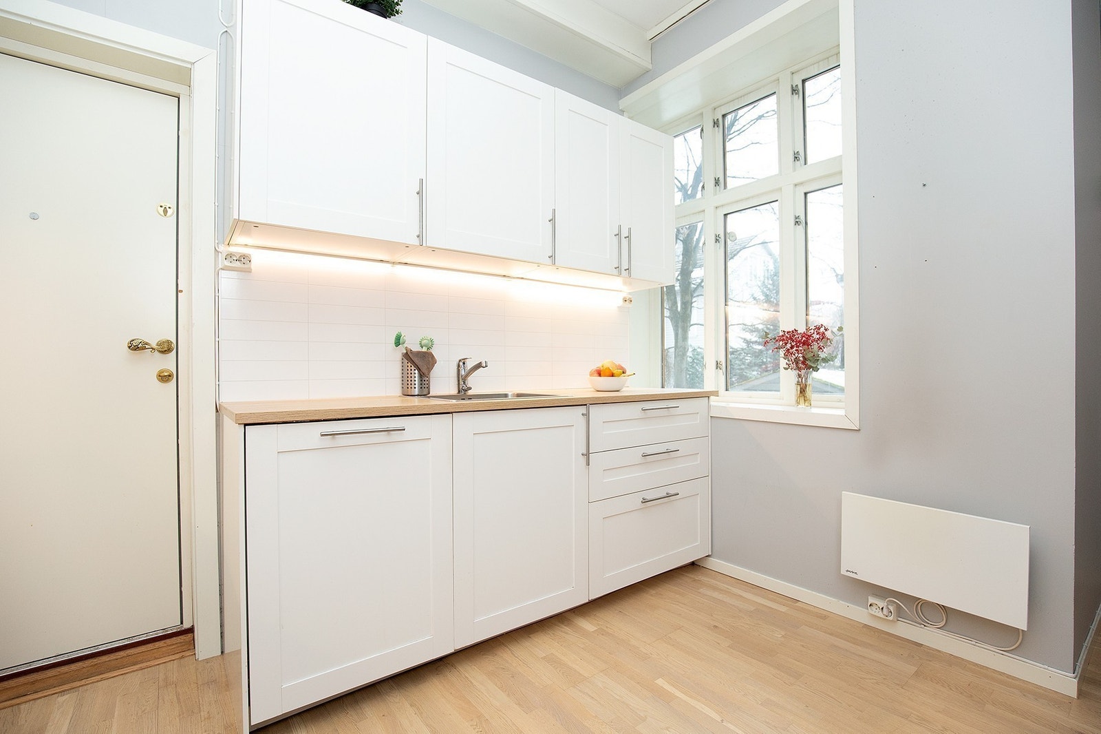 Utgang til baktrapp Galleribilde