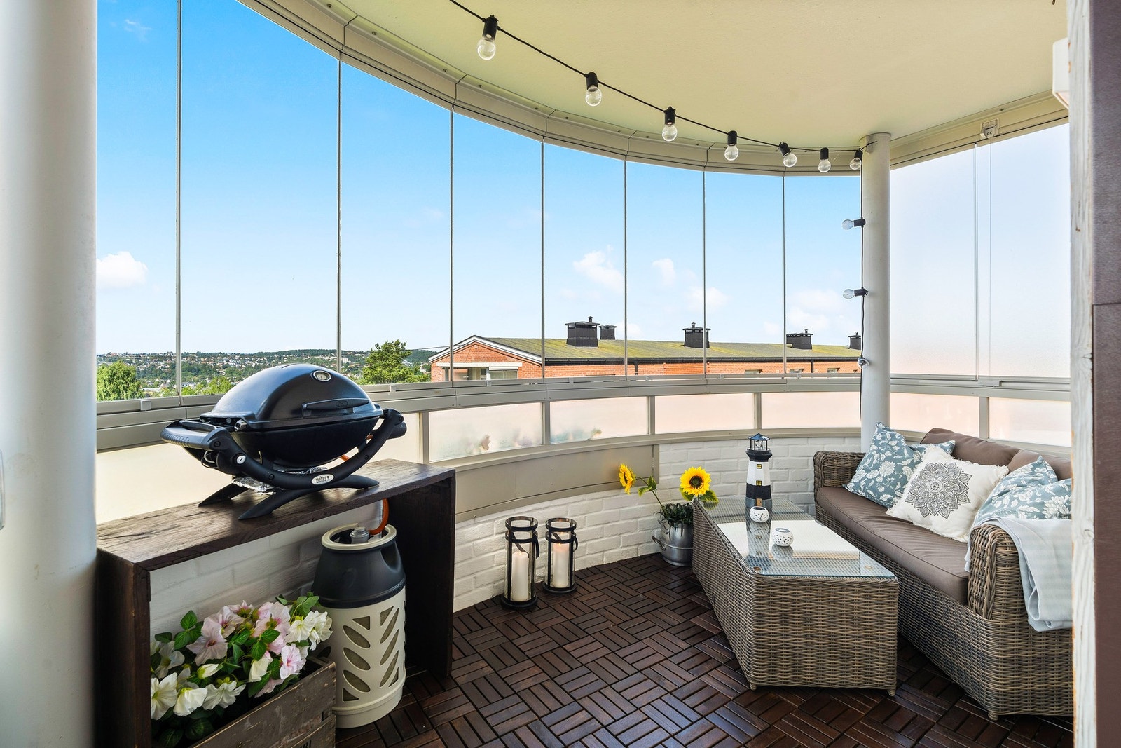 Det er god plass til ulike innredninger samt grill. Galleribilde