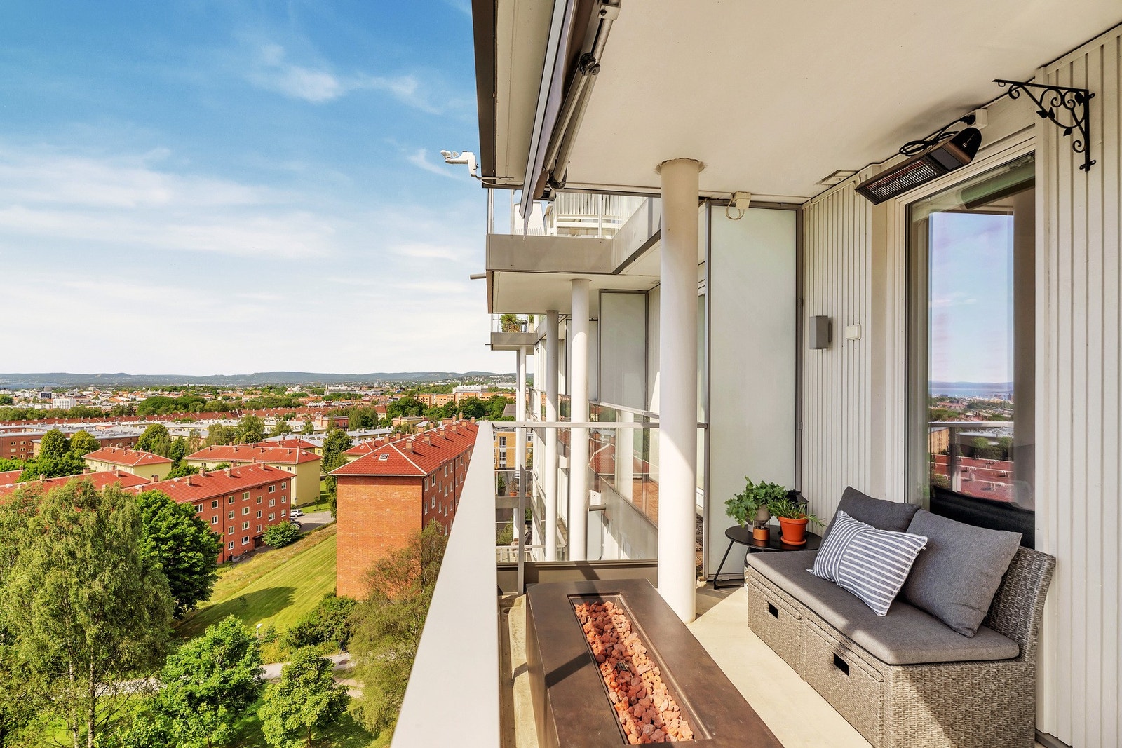 Med gode solforhold på sommerstid blir balkongen lett et favorittsted. Galleribilde