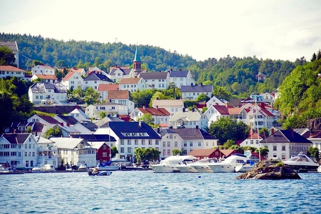 Bokbyen Tvedestrand 54 km 50 min Galleribilde