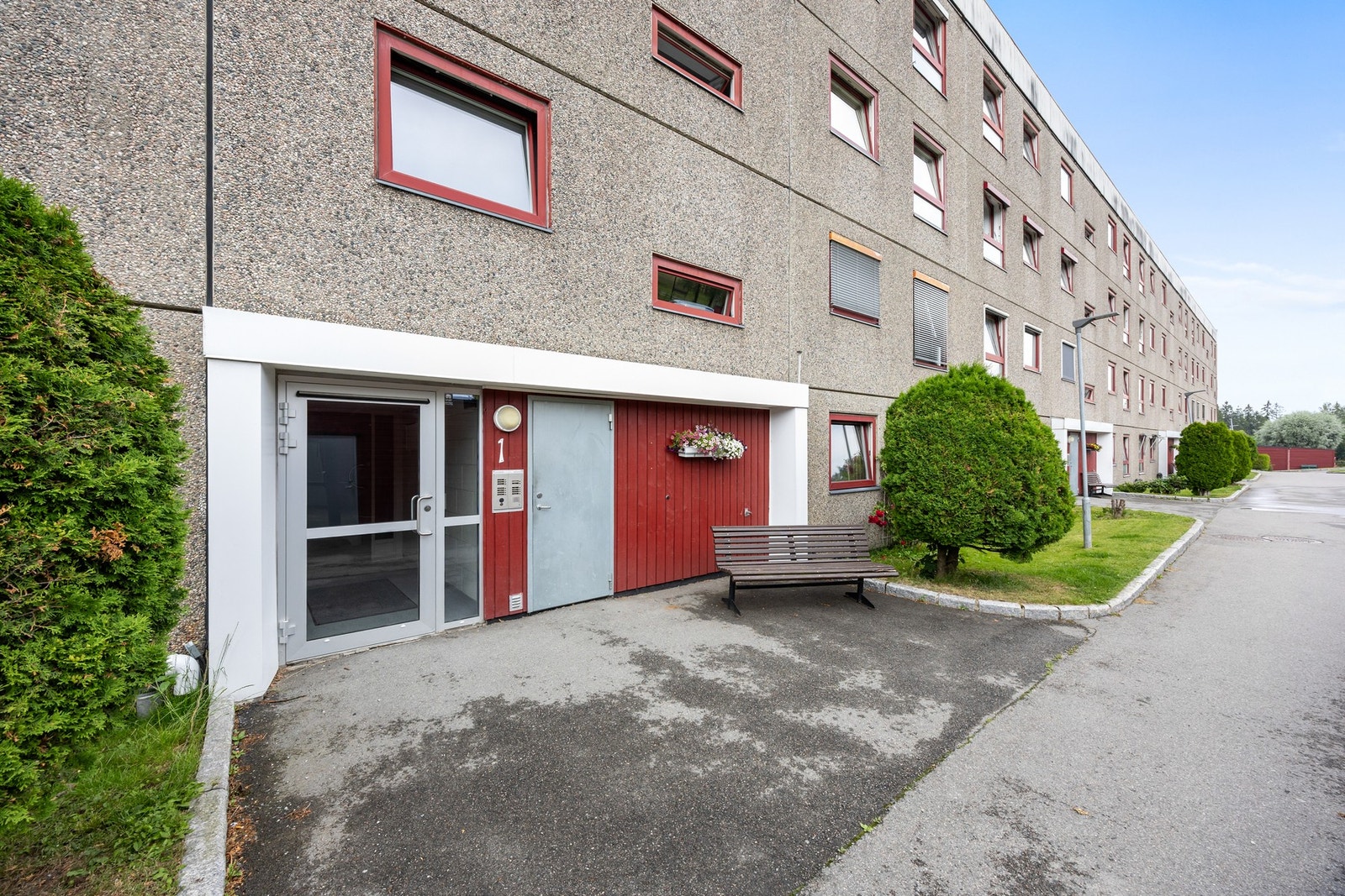 Inngangsparti. Galleribilde