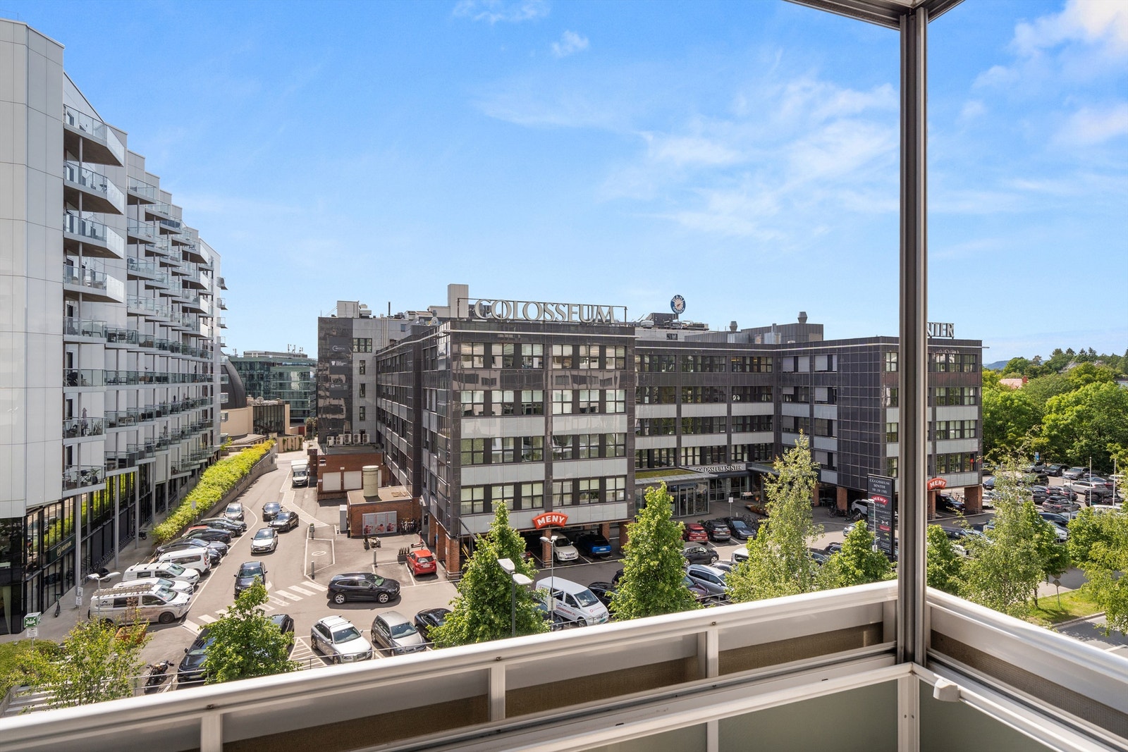 Leiligheten har en sentral og meget attraktiv beliggenhet på Majorstuen. Galleribilde