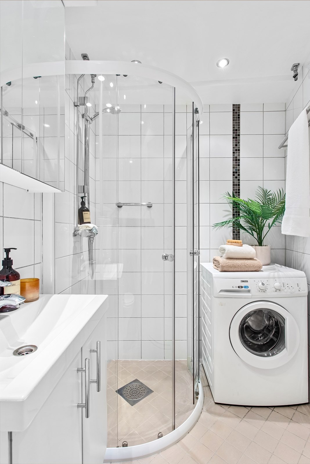 Alle bad i brl. er totaloppusset i regi av brl. 2009/10. Ferdigattetst foreligger Galleribilde