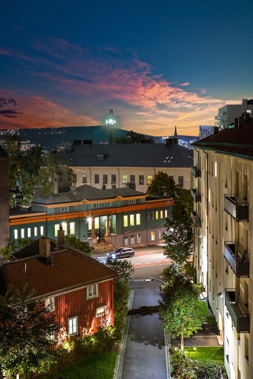 Utsikt fra soverommet, kveldstid Galleribilde