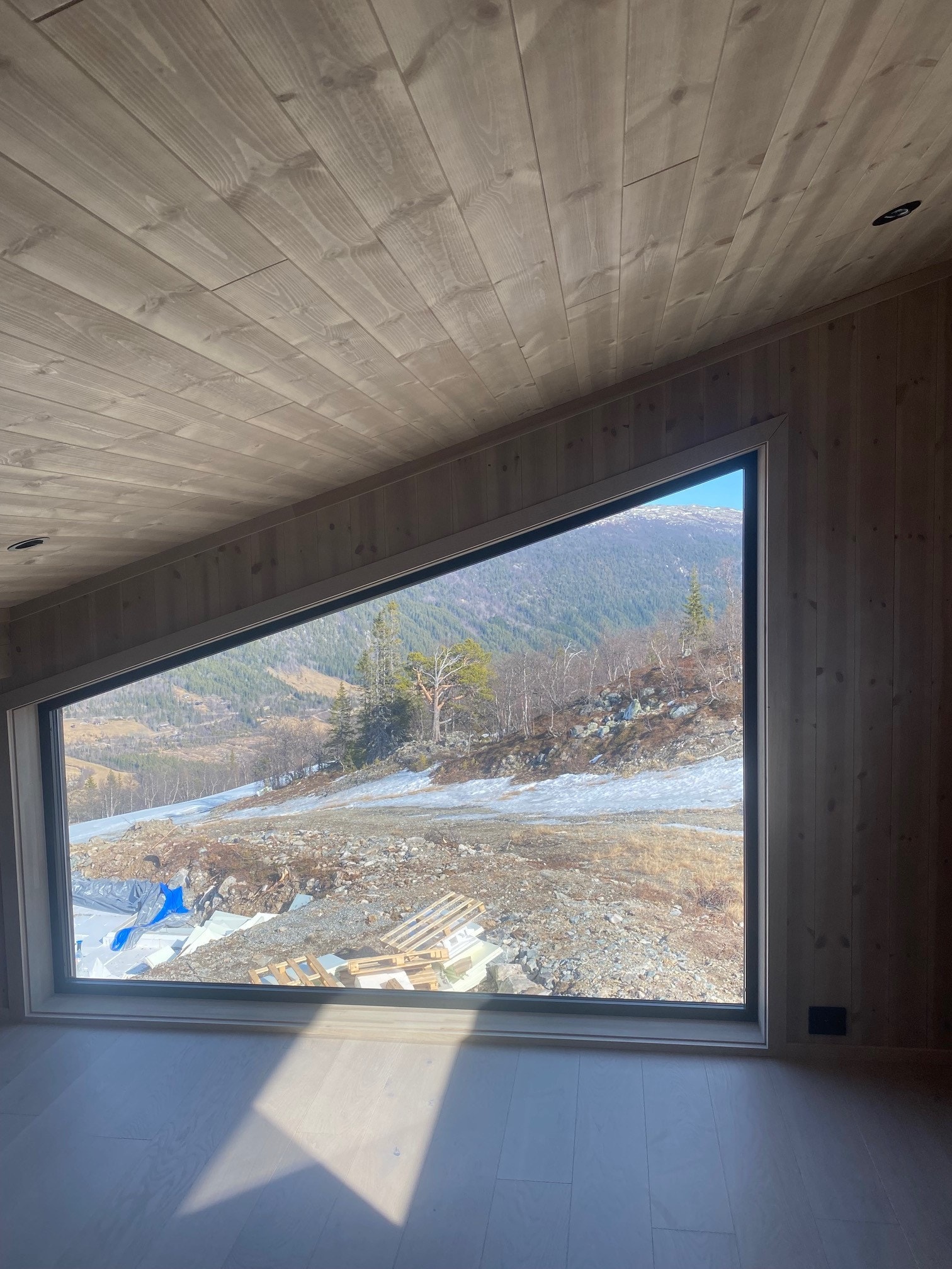 Hems med flott utsikt fra hytte 376.6 Galleribilde